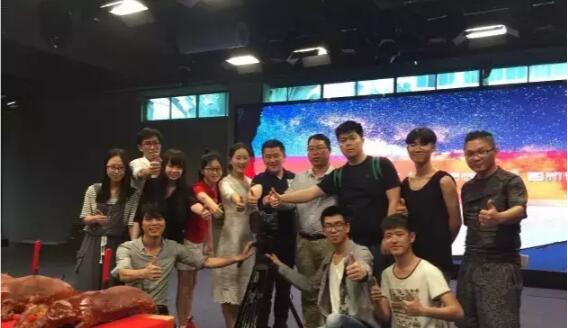 艾艾贴·周年庆|三分钟回顾这一年! 艾艾贴·周年庆|三分钟回顾这一年!